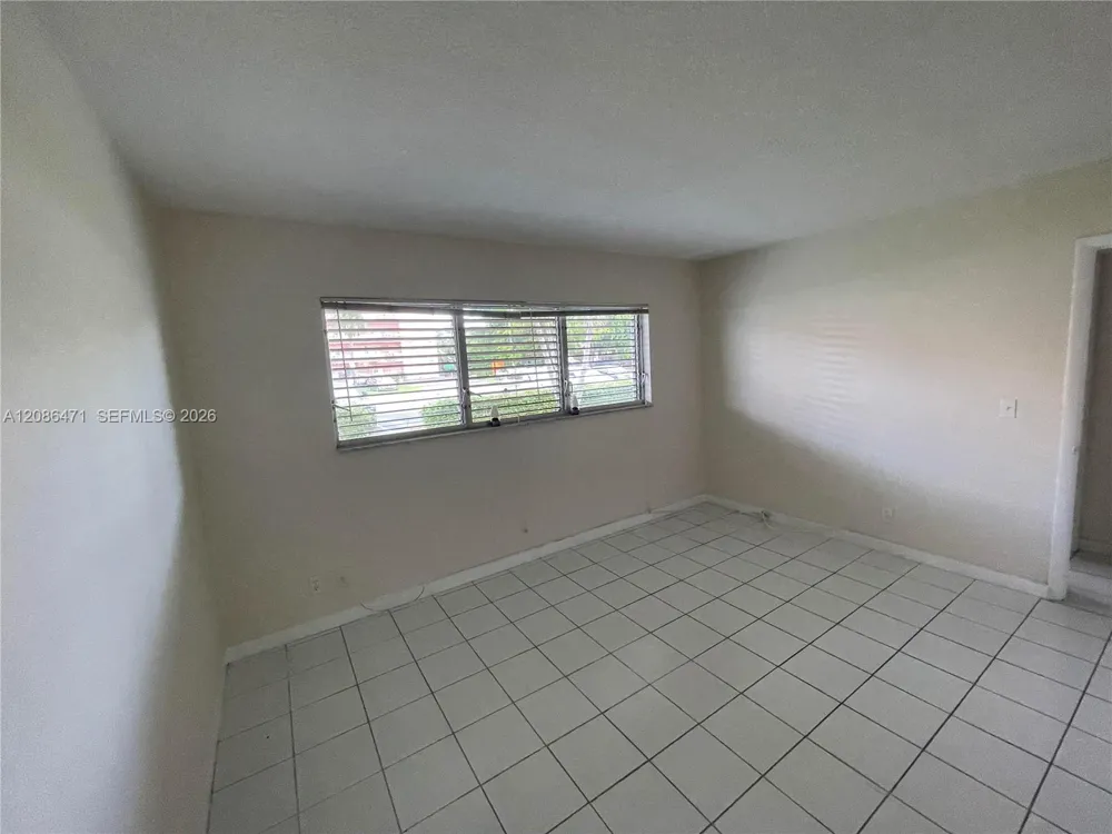 1450 Atlantic Shores Blvd #109 Hallandale Beach, FL 33009