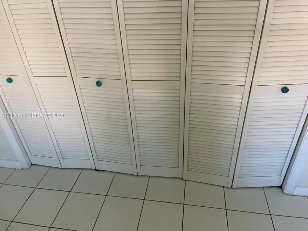 1450 Atlantic Shores Blvd #109 Hallandale Beach, FL 33009