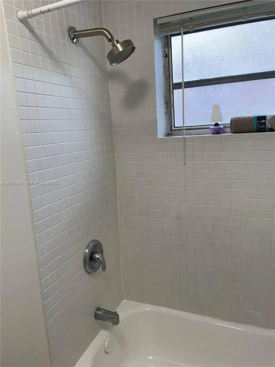 1450 Atlantic Shores Blvd #109 Hallandale Beach, FL 33009