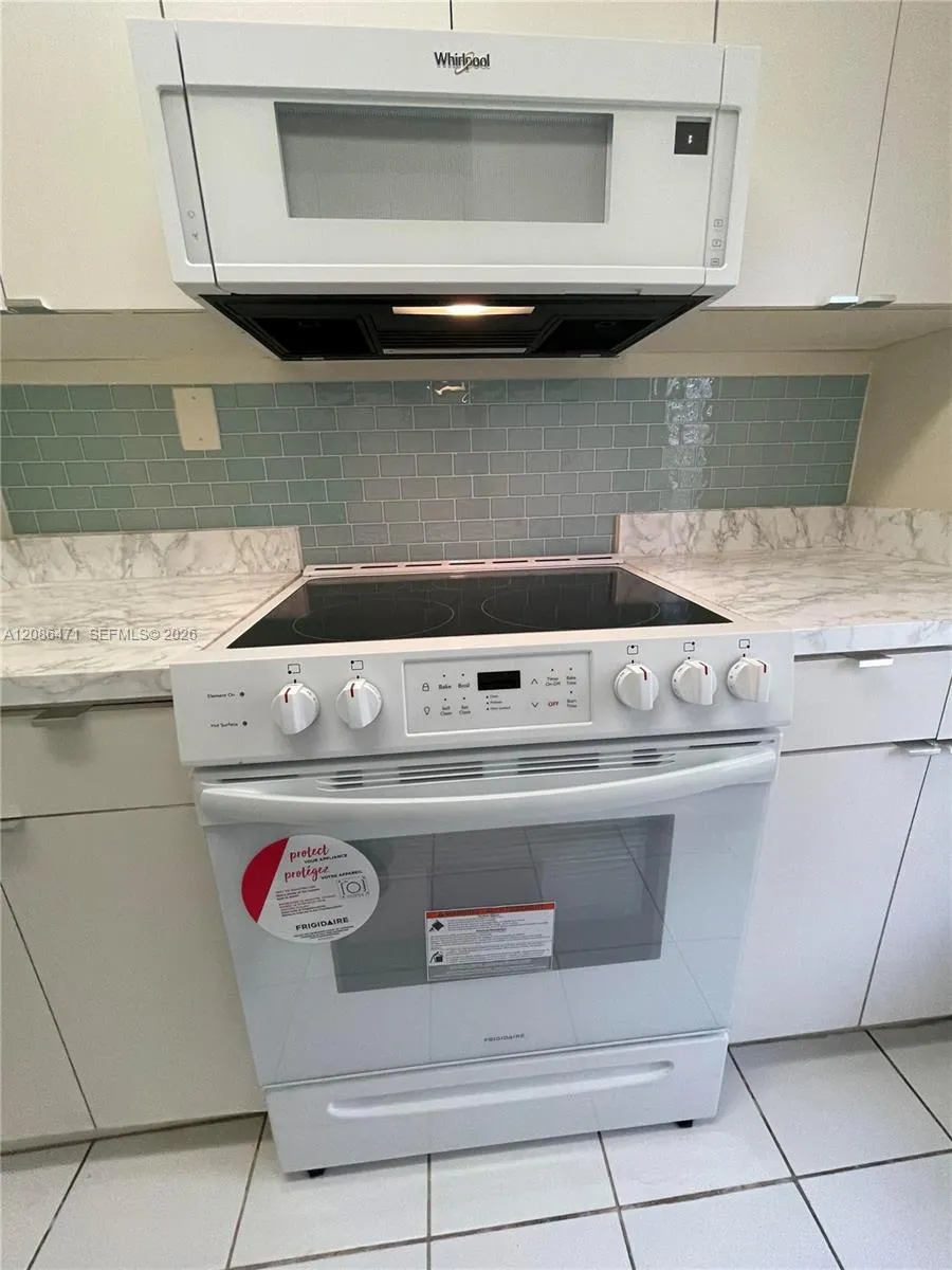 1450 Atlantic Shores Blvd #109 Hallandale Beach, FL 33009