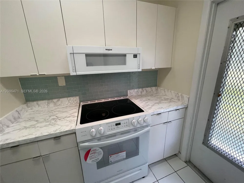 1450 Atlantic Shores Blvd #109 Hallandale Beach, FL 33009