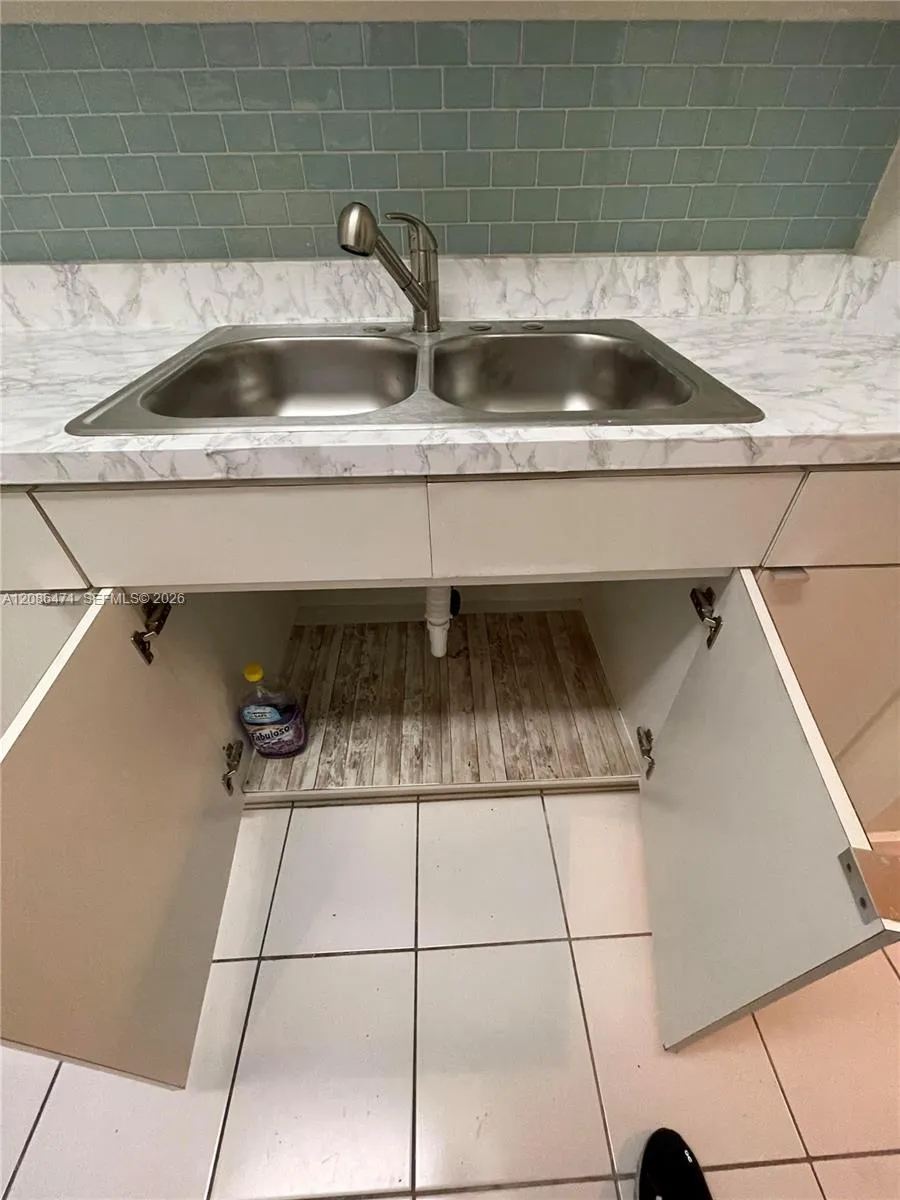 1450 Atlantic Shores Blvd #109 Hallandale Beach, FL 33009