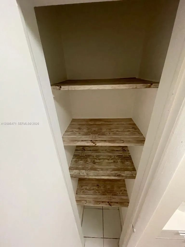 1450 Atlantic Shores Blvd #109 Hallandale Beach, FL 33009