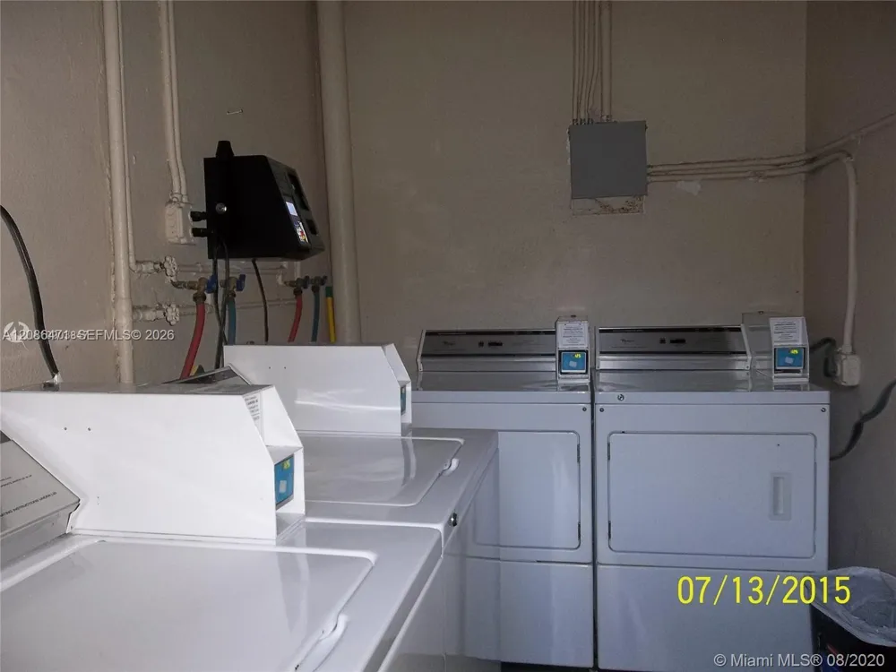 1450 Atlantic Shores Blvd #109 Hallandale Beach, FL 33009