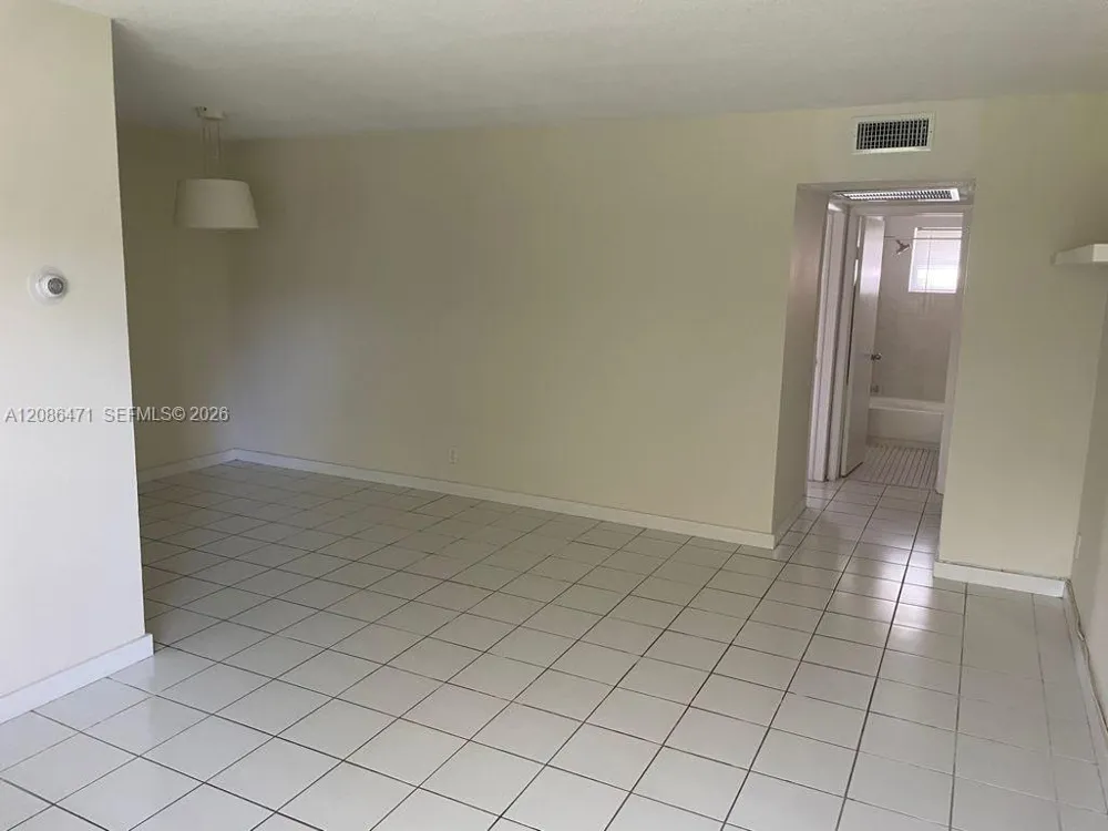 1450 Atlantic Shores Blvd #109 Hallandale Beach, FL 33009