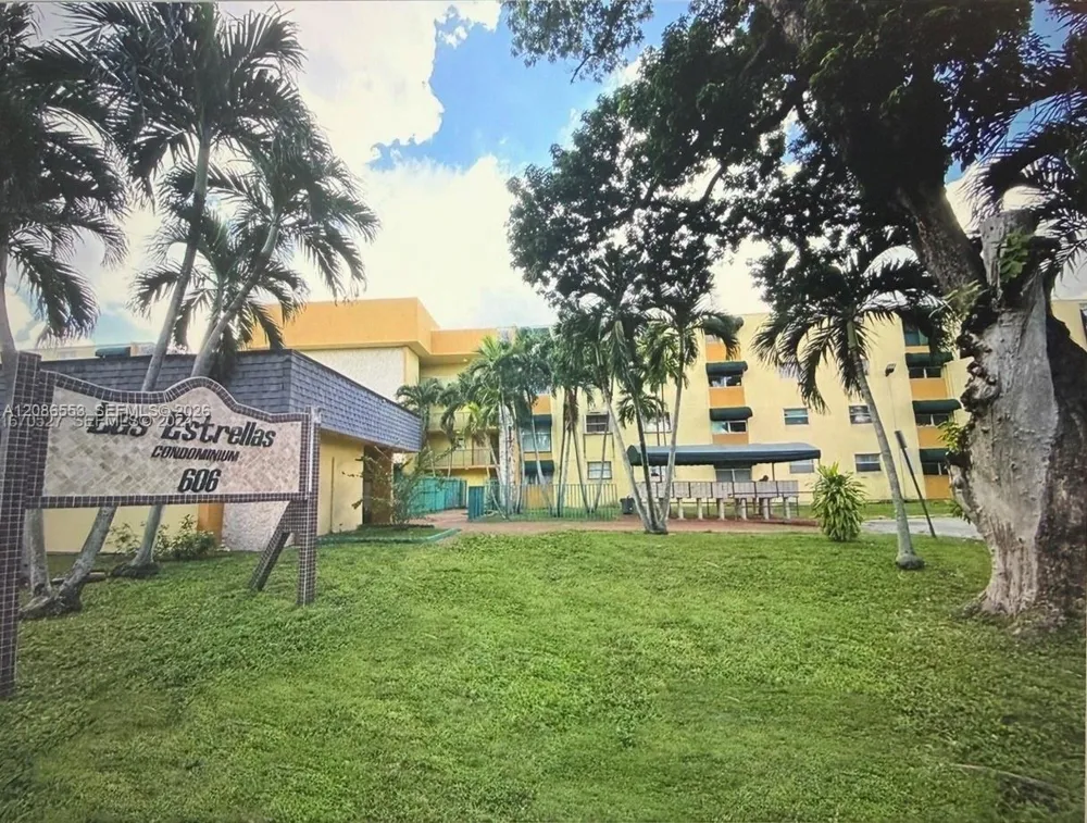 606 W 81st St #405 Hialeah, FL 33014
