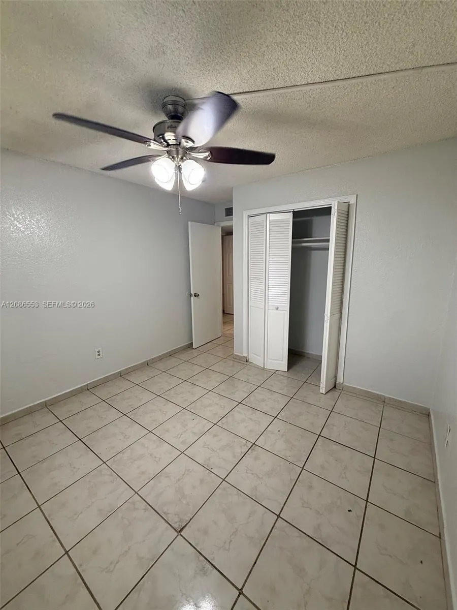 606 W 81st St #405 Hialeah, FL 33014