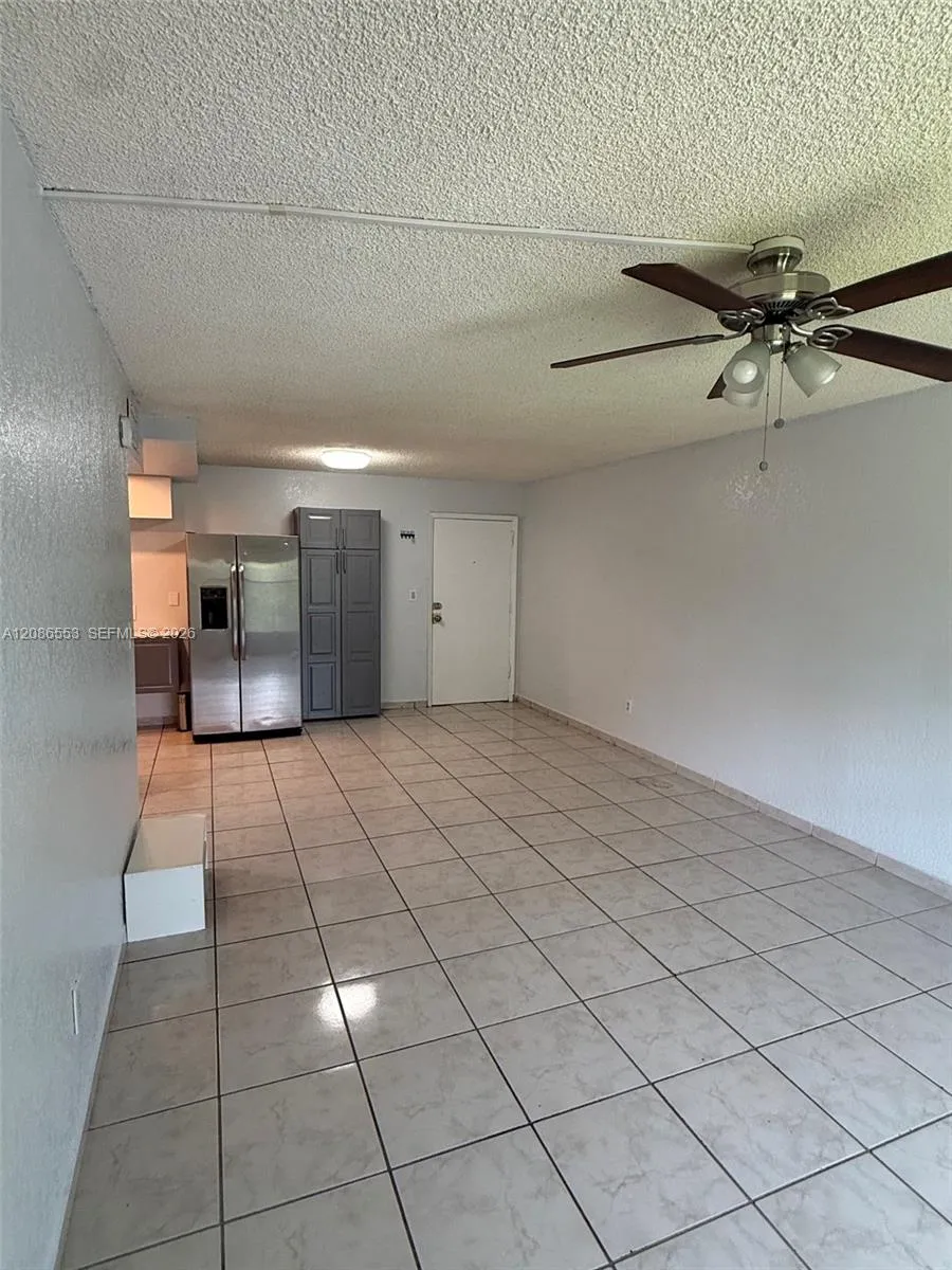 606 W 81st St #405 Hialeah, FL 33014