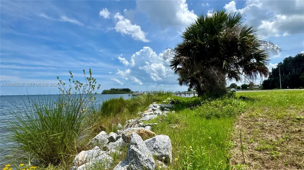 6810 HIGHWAY 1 Grant Valkaria, FL 32949