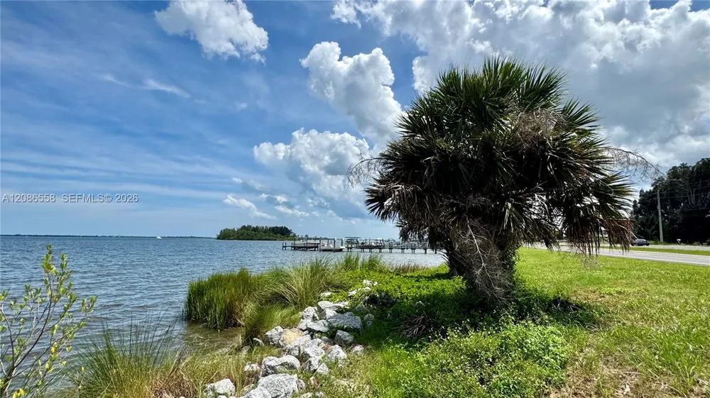 6810 HIGHWAY 1 Grant Valkaria, FL 32949