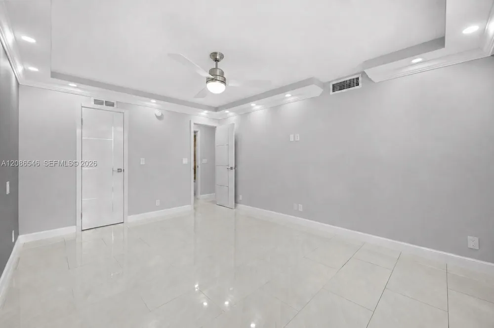 701 Three Islands Blvd #411 Hallandale Beach, FL 33009