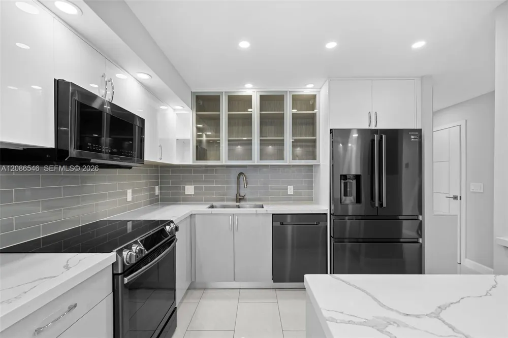 701 Three Islands Blvd #411 Hallandale Beach, FL 33009