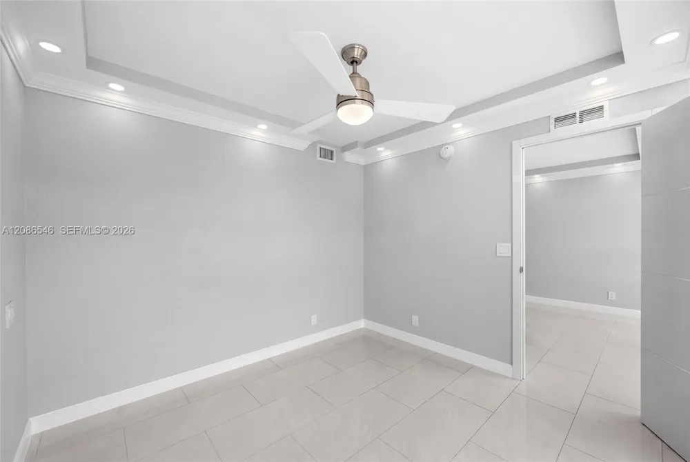 701 Three Islands Blvd #411 Hallandale Beach, FL 33009