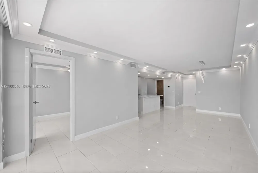 701 Three Islands Blvd #411 Hallandale Beach, FL 33009
