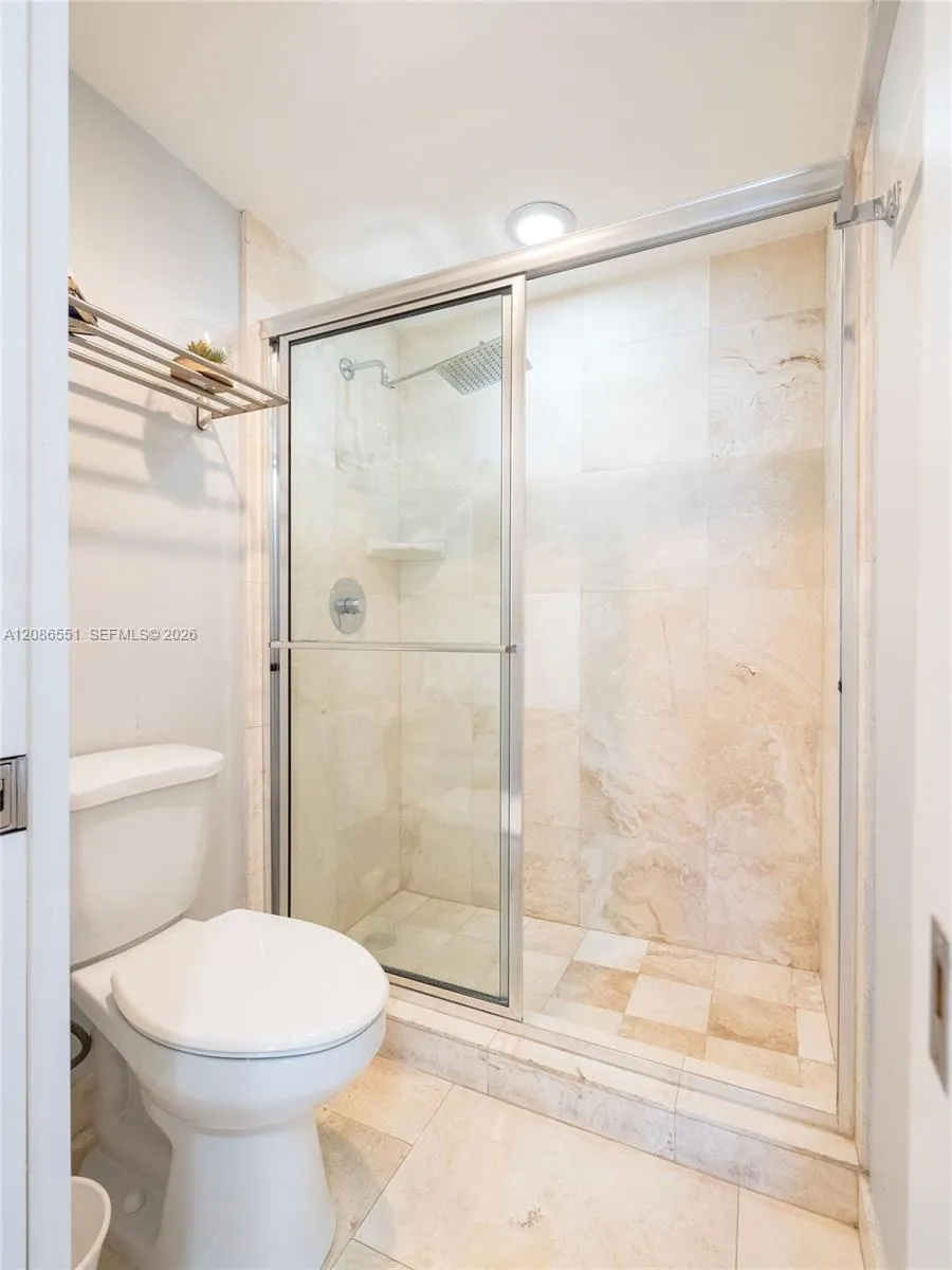 500 Bayview Dr #1520 Sunny Isles Beach, FL 33160