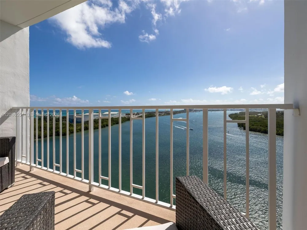 500 Bayview Dr #1520 Sunny Isles Beach, FL 33160
