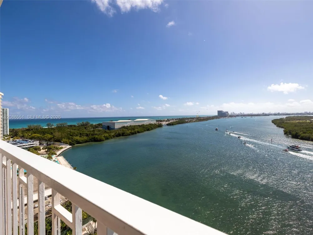 500 Bayview Dr #1520 Sunny Isles Beach, FL 33160