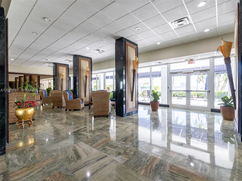 500 Bayview Dr #1520 Sunny Isles Beach, FL 33160