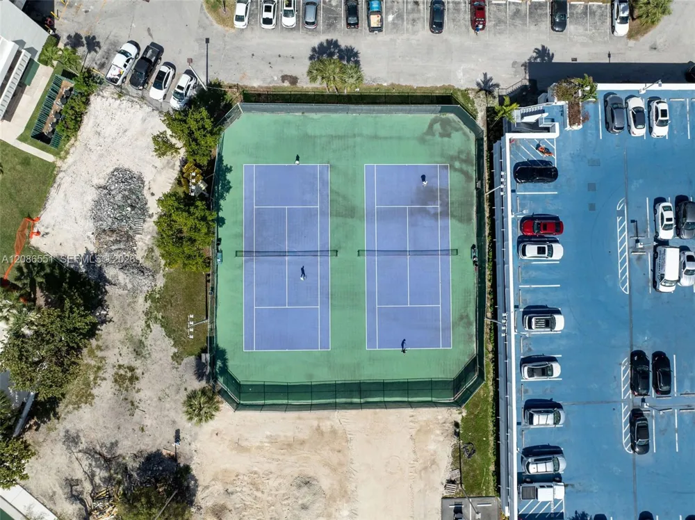 500 Bayview Dr #1520 Sunny Isles Beach, FL 33160