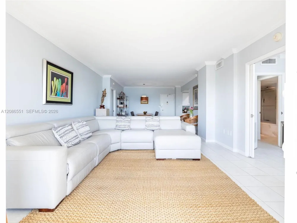 500 Bayview Dr #1520 Sunny Isles Beach, FL 33160