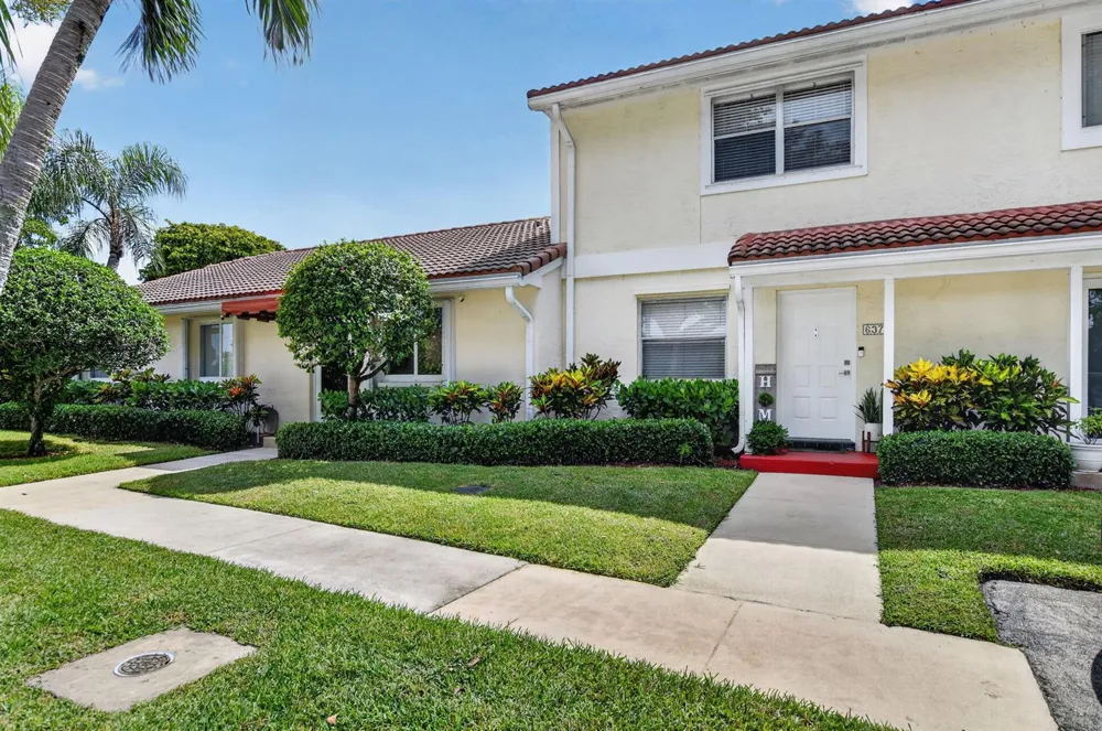 6377 Boca Circle Boca Raton, FL 33433