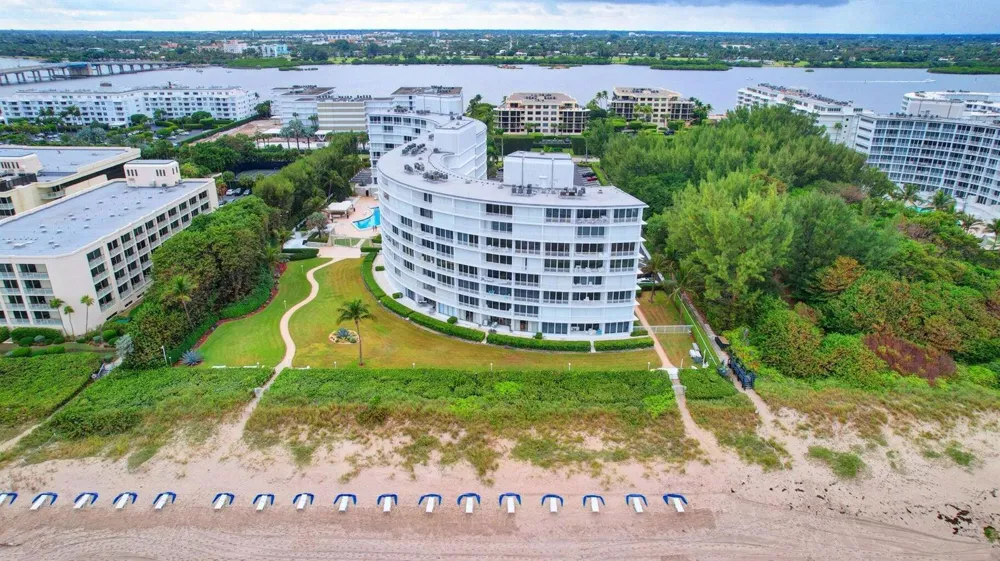 2780 S OCEAN BOULEVARD #806 Palm Beach, FL 33480