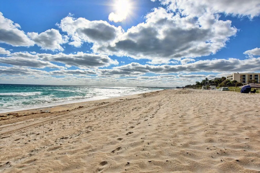 2780 S OCEAN BOULEVARD #806 Palm Beach, FL 33480