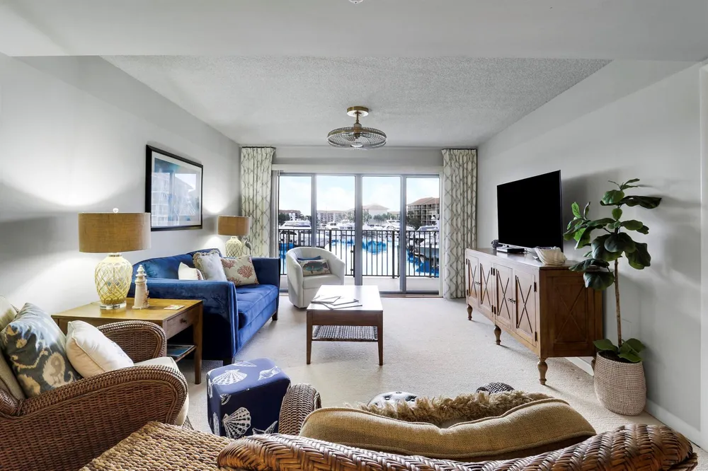 1601 Marina Isle Way #202 Jupiter, FL 33477