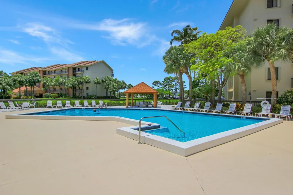 1601 Marina Isle Way #202 Jupiter, FL 33477