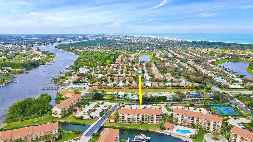 1601 Marina Isle Way #202 Jupiter, FL 33477