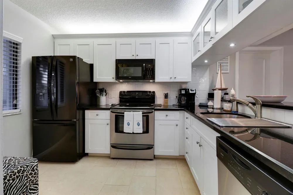 1601 Marina Isle Way #202 Jupiter, FL 33477
