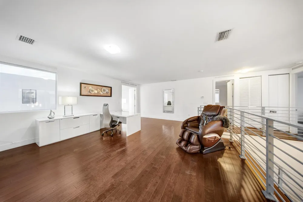 10081 NW 75TH TERRACE Doral, FL 33178