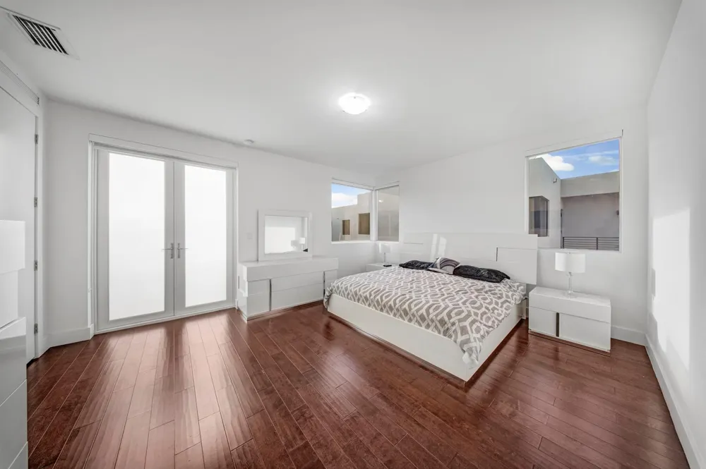 10081 NW 75TH TERRACE Doral, FL 33178