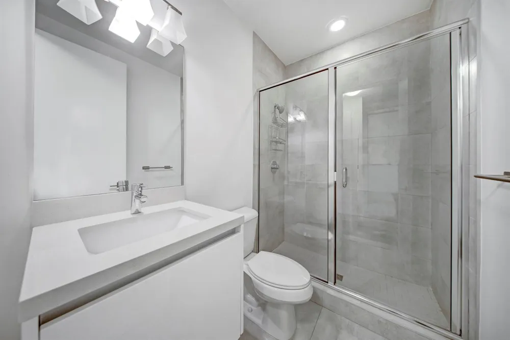 10081 NW 75TH TERRACE Doral, FL 33178