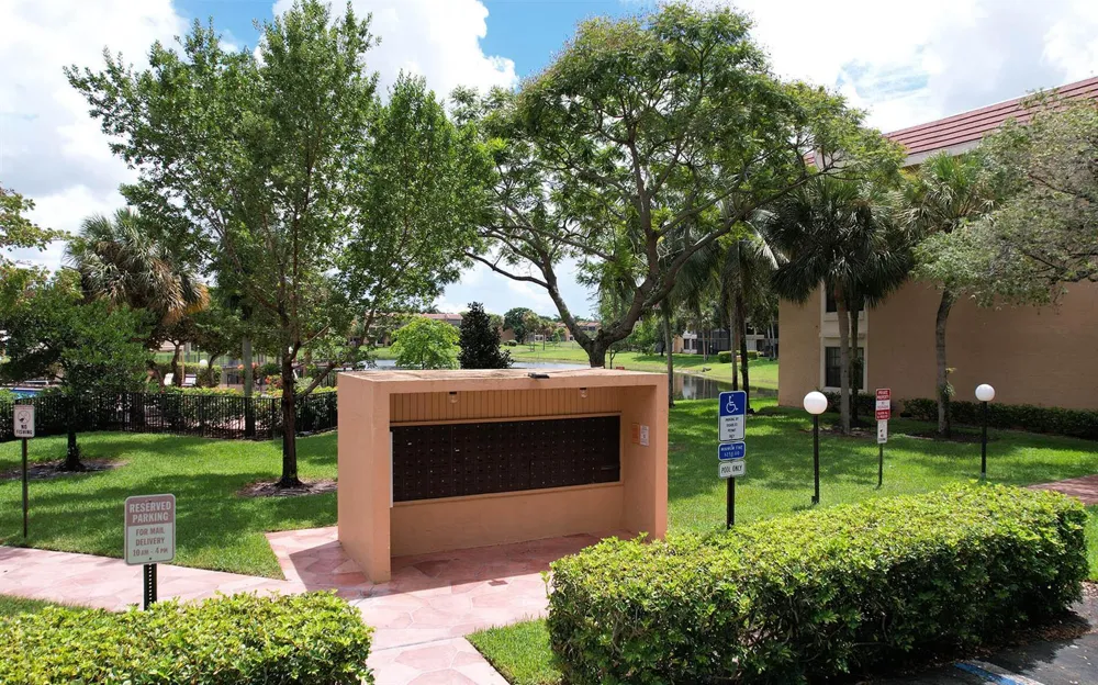 6618 CORAL LAKE DRIVE #206 Margate, FL 33063