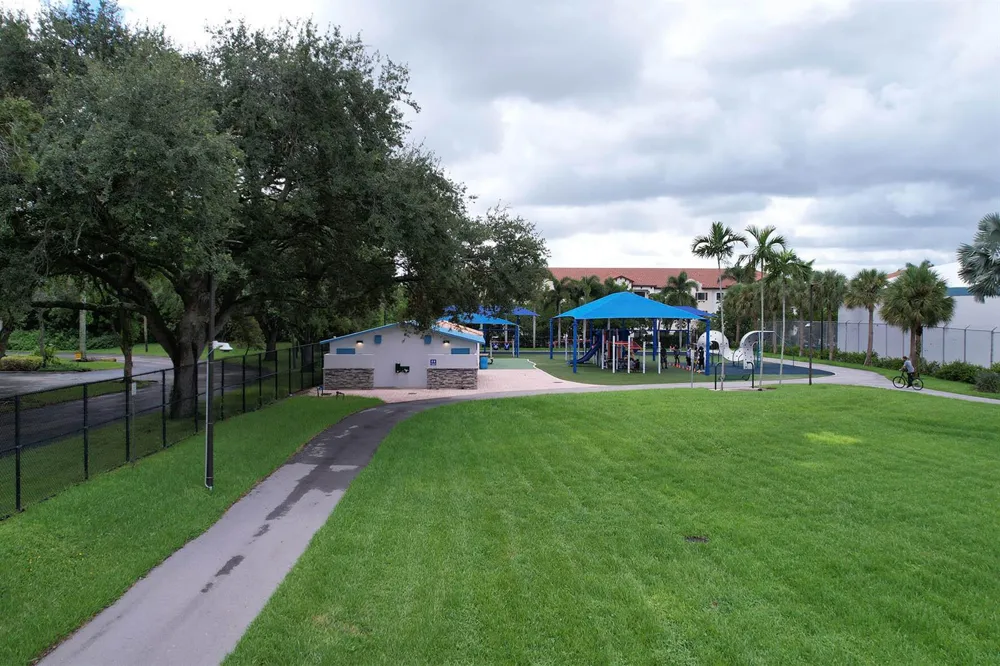 6618 CORAL LAKE DRIVE #206 Margate, FL 33063