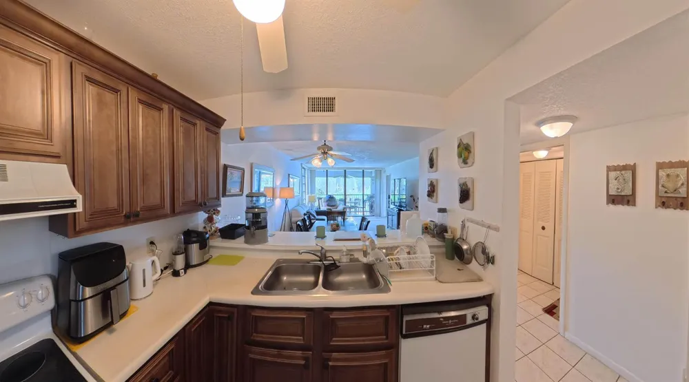 6618 CORAL LAKE DRIVE #206 Margate, FL 33063