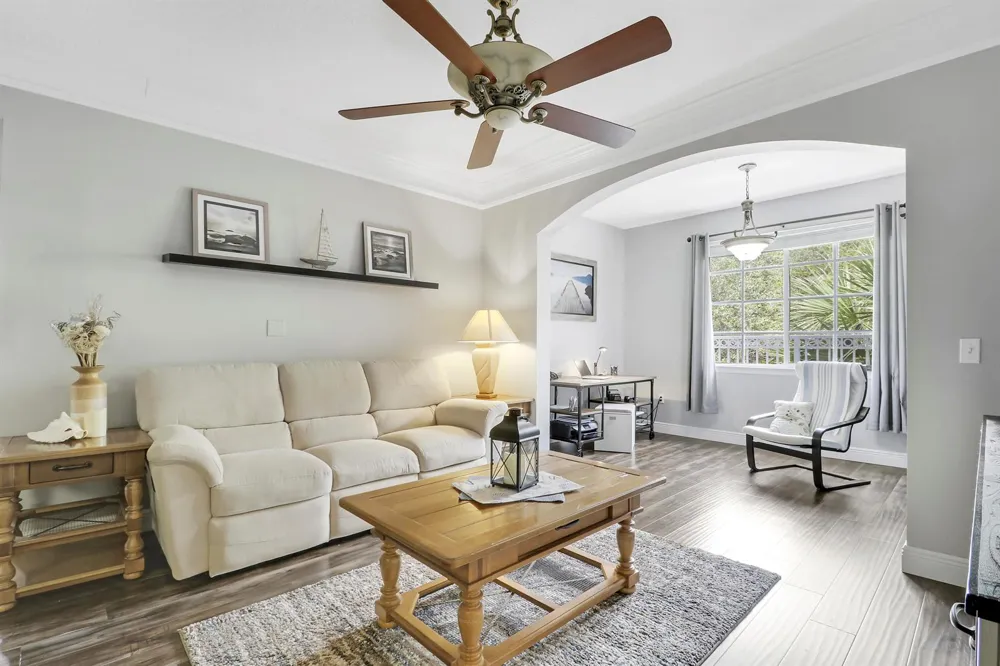 8303 MYRTLEWOOD CIRCLE W Palm Beach Gardens, FL 33418