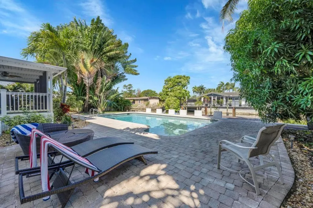 1771 NE 35th Street Oakland Park, FL 33334