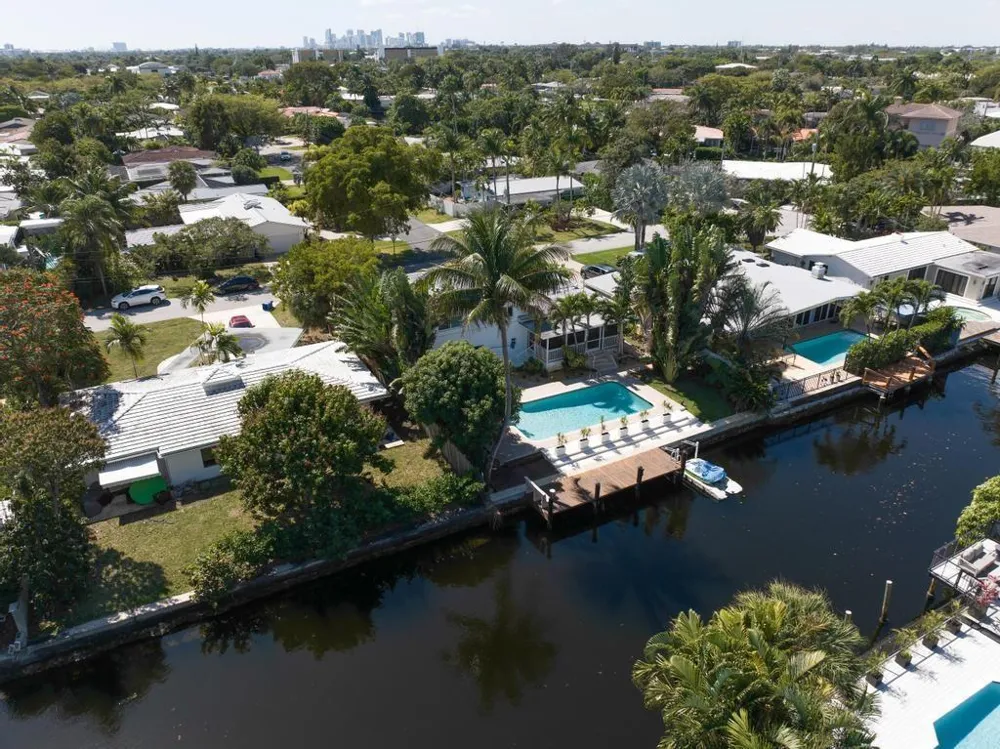 1771 NE 35th Street Oakland Park, FL 33334