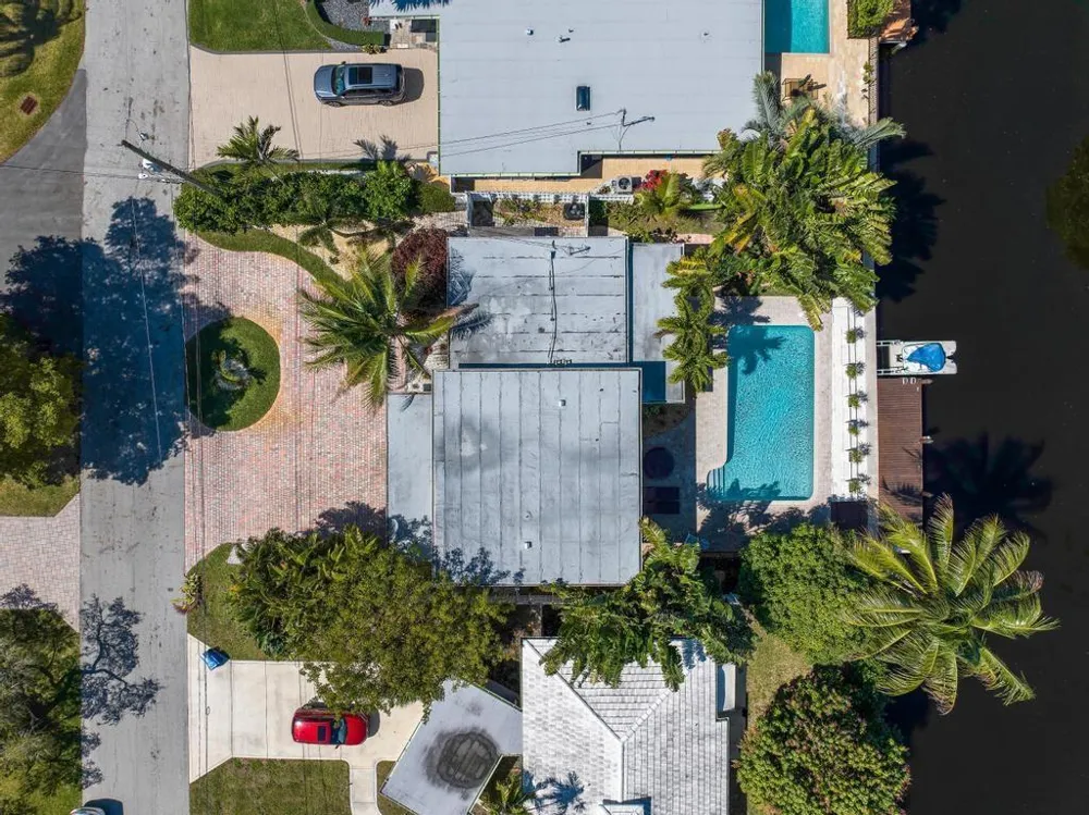 1771 NE 35th Street Oakland Park, FL 33334