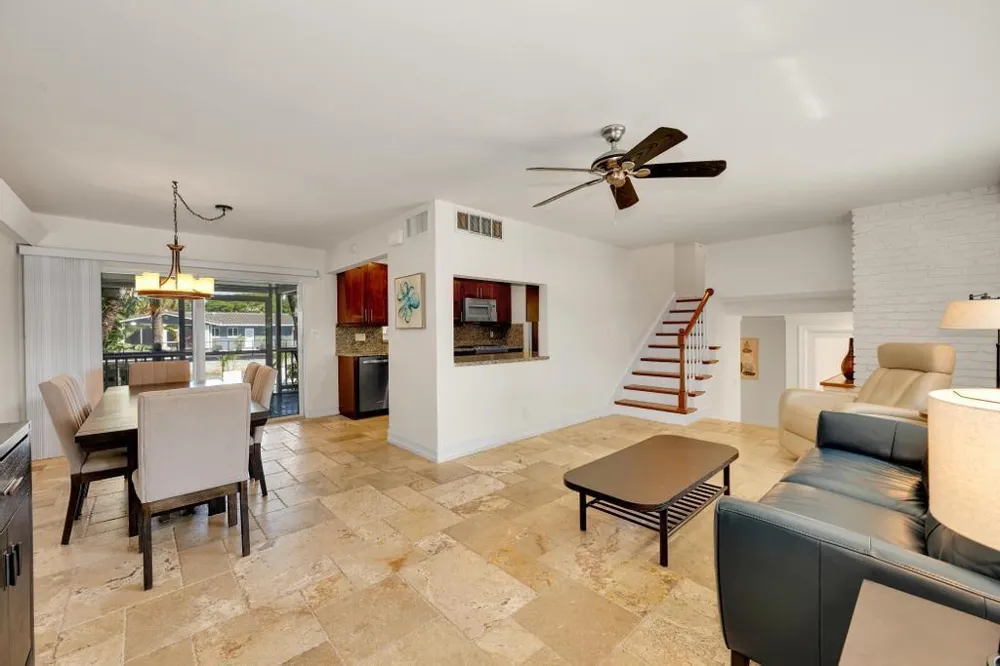 1771 NE 35th Street Oakland Park, FL 33334
