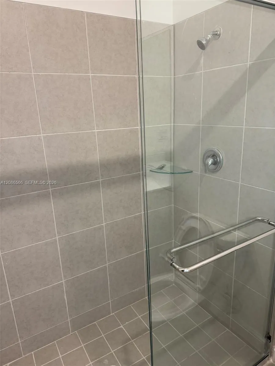 2404 SE 29th Dr Homestead, FL 33035