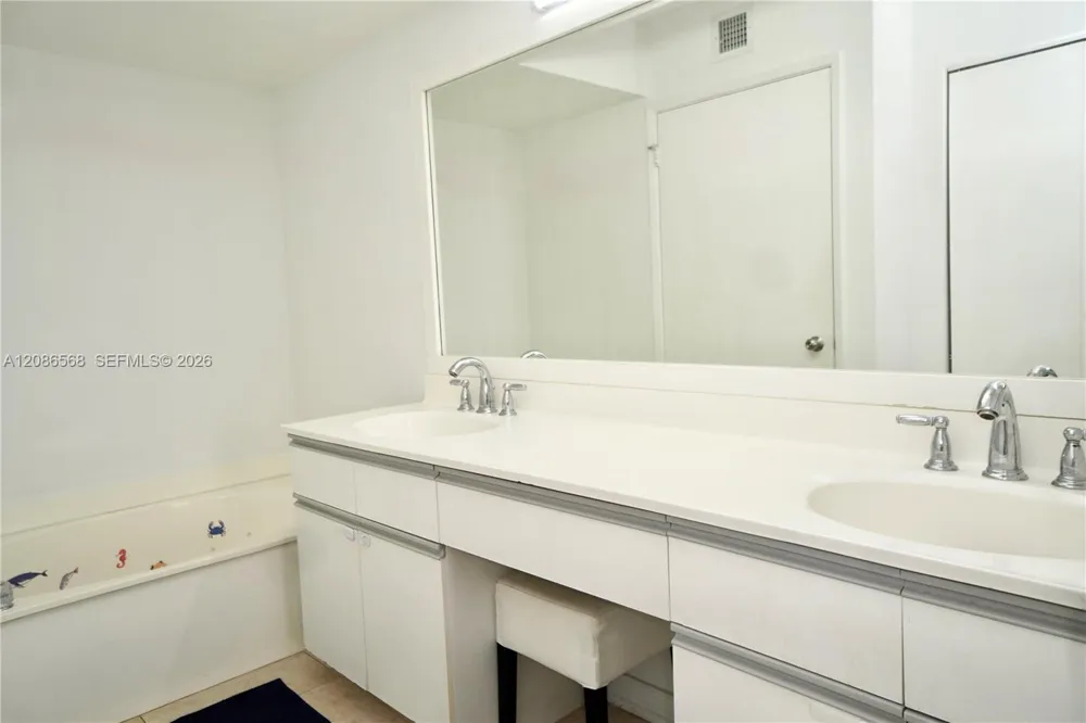 3400 NE 192nd St #606 Aventura, FL 33180