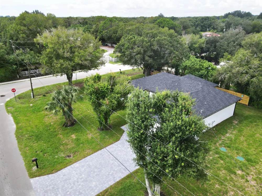 702 NW 39TH CIRCLE Okeechobee, FL 34972