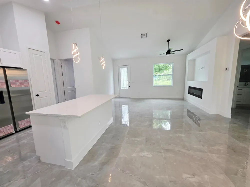 702 NW 39TH CIRCLE Okeechobee, FL 34972