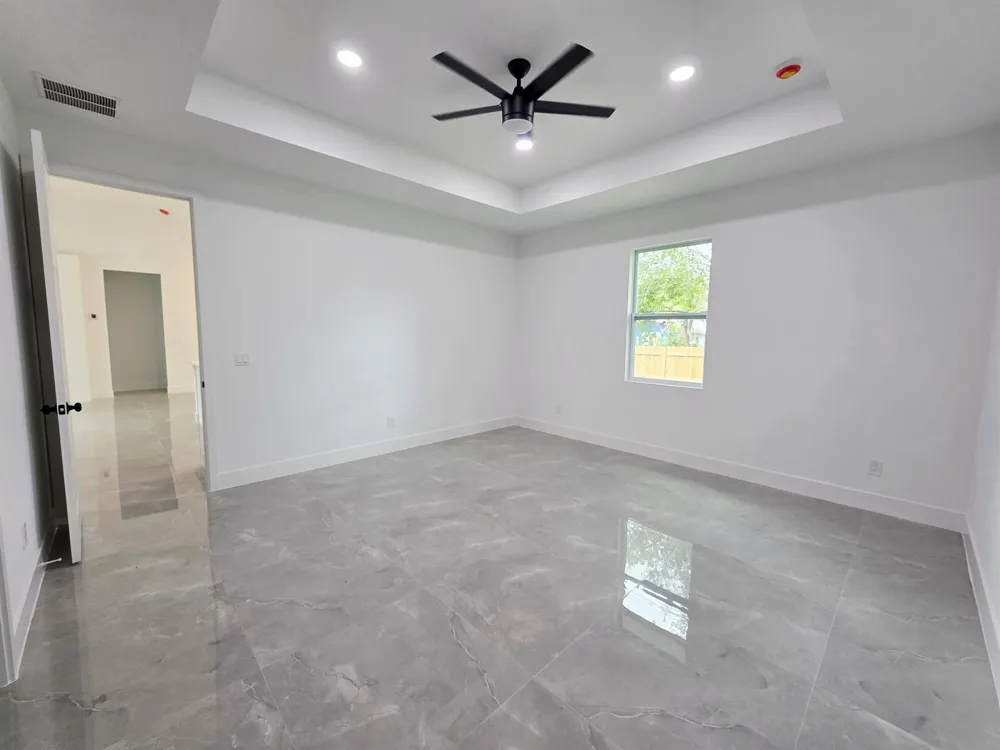 702 NW 39TH CIRCLE Okeechobee, FL 34972