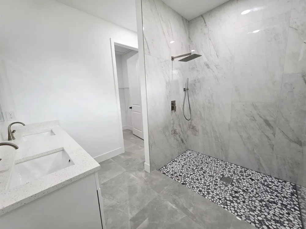 702 NW 39TH CIRCLE Okeechobee, FL 34972
