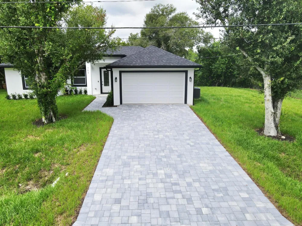 702 NW 39TH CIRCLE Okeechobee, FL 34972