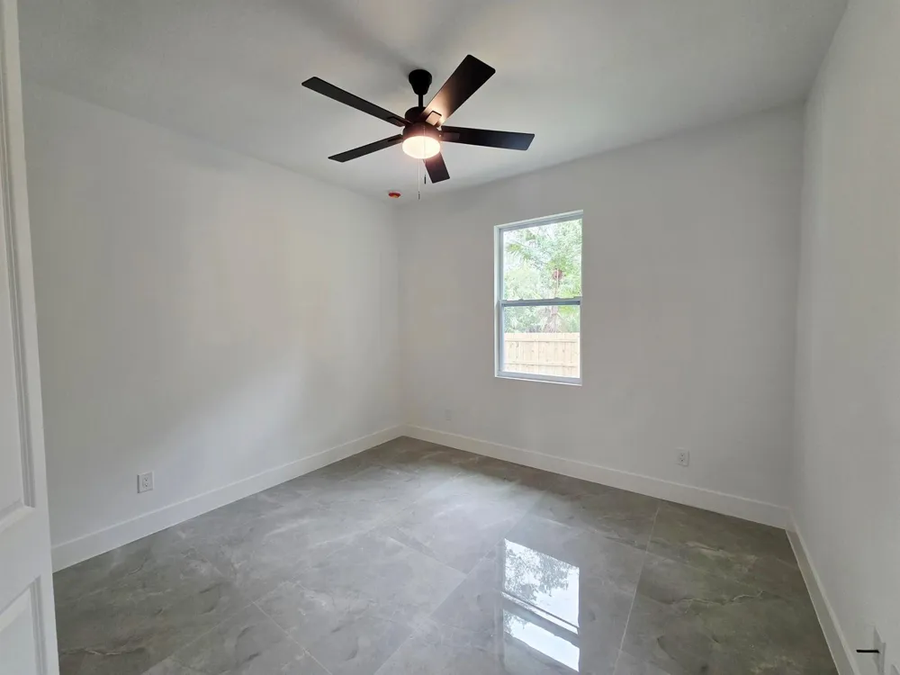 702 NW 39TH CIRCLE Okeechobee, FL 34972